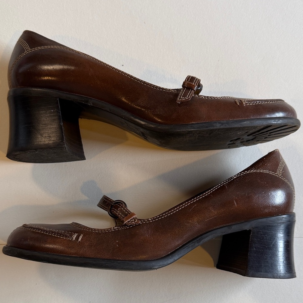 Nine West Women's Brown Leather Mary Jane Heels - Comfortable Low Block Heel - Picture 2 of 9